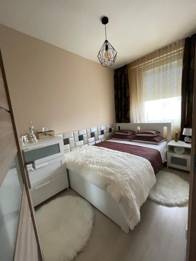 Bella Apartman Ντέμπρετσεν Εξωτερικό φωτογραφία