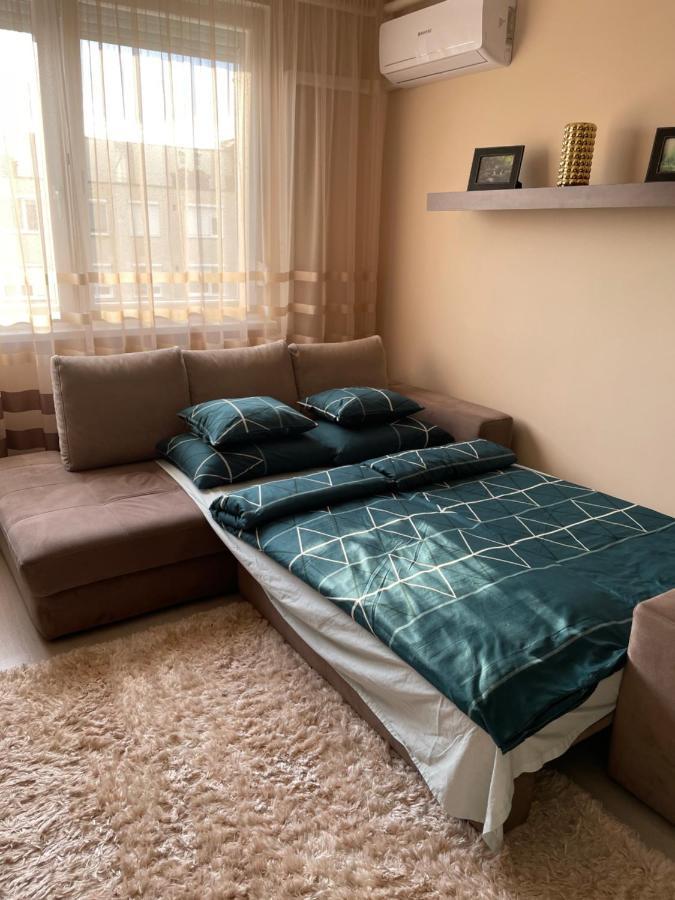 Bella Apartman Ντέμπρετσεν Εξωτερικό φωτογραφία
